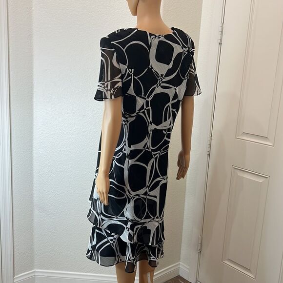 R&M Richard’s Dress Size 14 V Neck Short Sleeve Lined Midi Black Silver Metallic - Picture 6 of 10